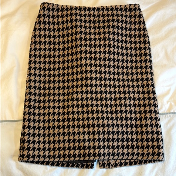 Talbots Dresses & Skirts - Talbots Tan and Black Pencil Skirt Knee-length for Work